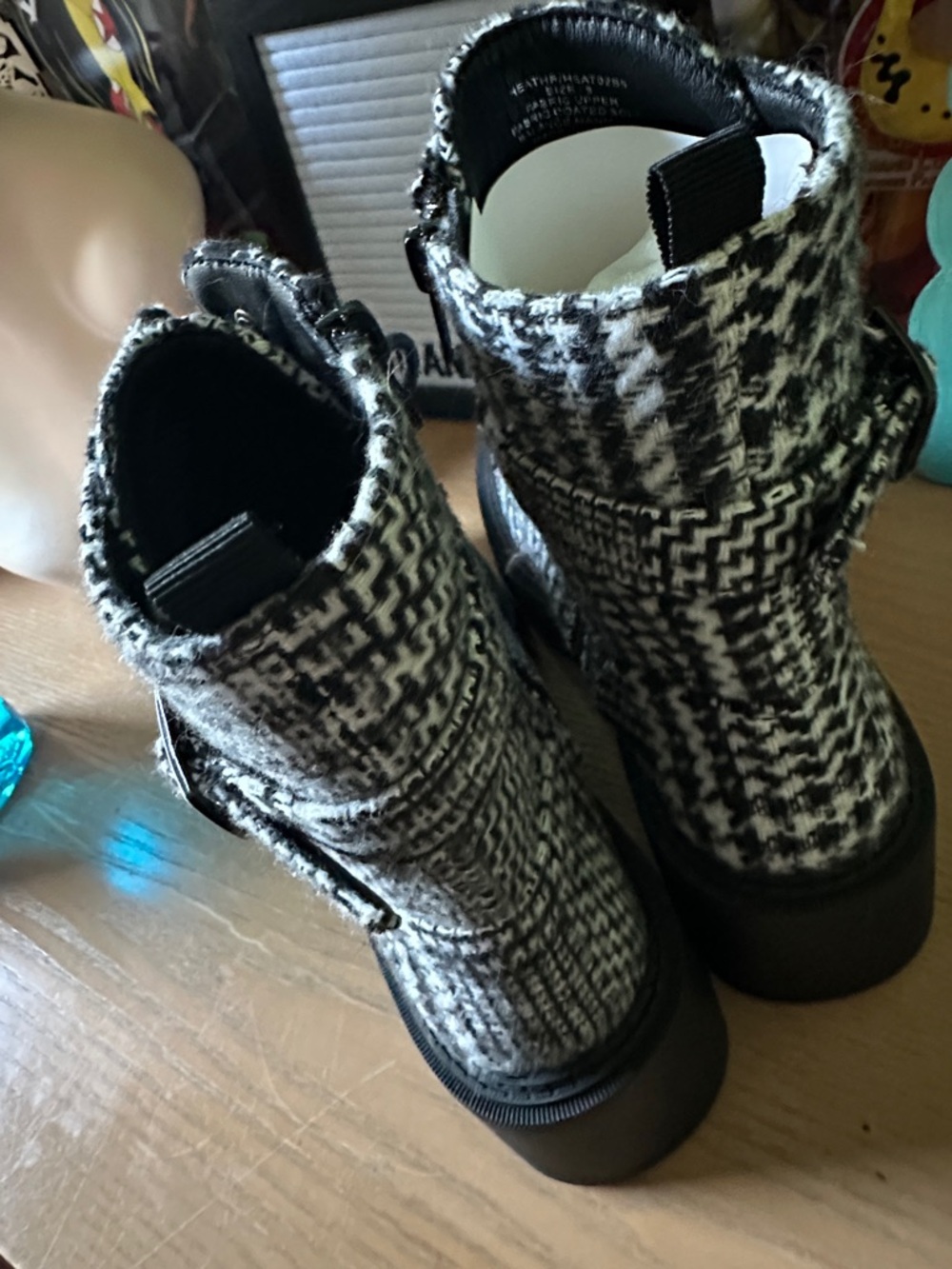 Betsey Johnson Black & White Tweed Lace-Up Combat Boots with Pearl Chain - Picture 4 of 4